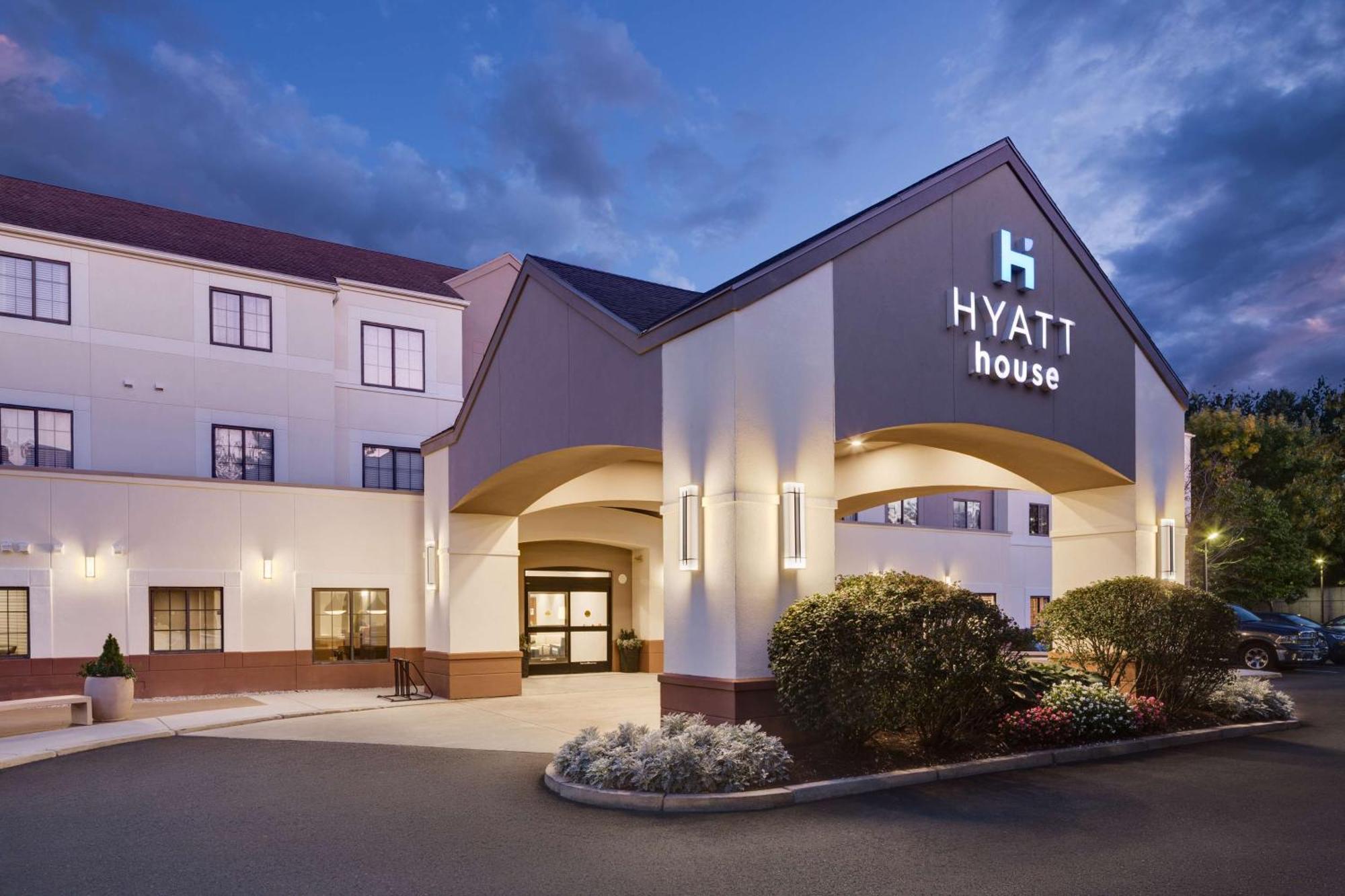 Hyatt House Boston Waltham Hotel Buitenkant foto